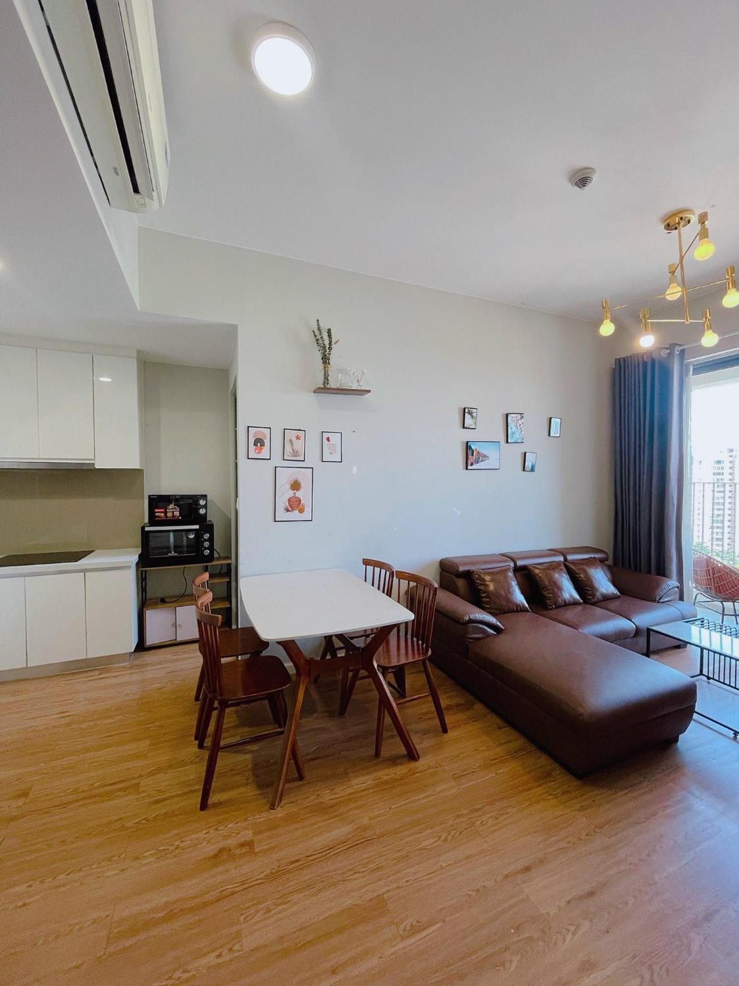Masteri Thao Dien - Fully Furnished, Swimming Pool, Gym, Shopping Center Apartment